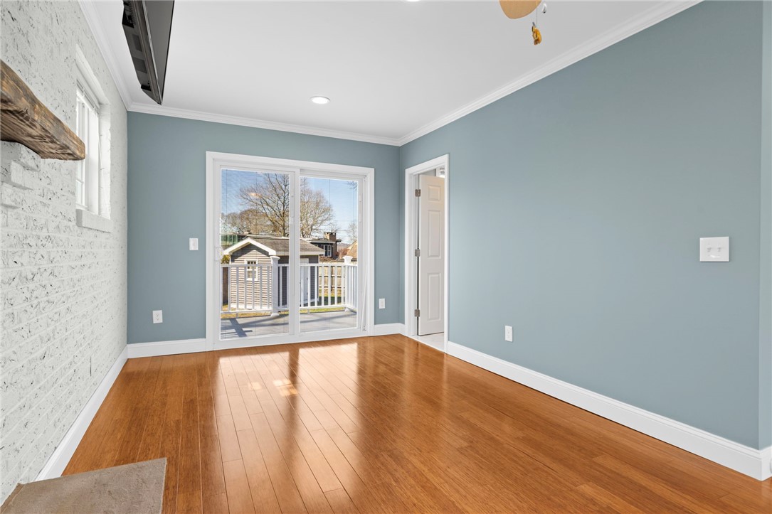 106 Cedar Island Road Narragansett, RI 02882 - Photo 31 of 45 Living Room