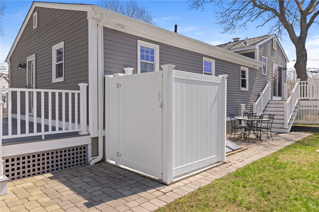 106 Cedar Island Road Narragansett, RI 02882 - Photo 38 of 45 Potential outdoor shower