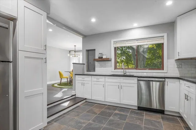 $399,000 | 310 West Detroit Street, New Buffalo, MI 49117