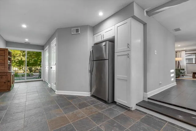 $399,000 | 310 West Detroit Street, New Buffalo, MI 49117