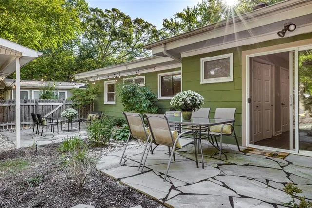 $399,000 | 310 West Detroit Street, New Buffalo, MI 49117