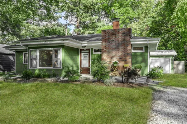 $398,500 | 310 West Detroit Street, New Buffalo, MI 49117