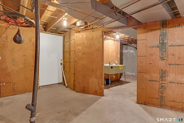 $375,000 | 33 Recano Road, New Britain, CT 06053