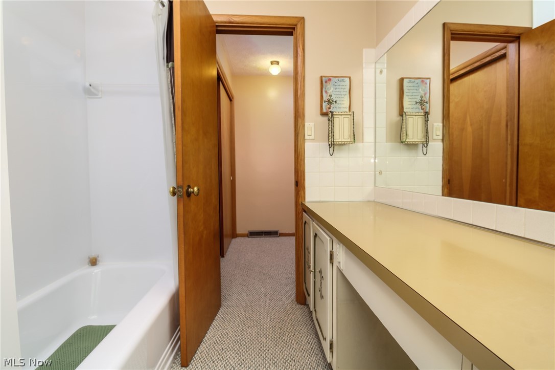 520 Halls Road New Matamoras, OH 45767 - Photo 12 of 17 Gallery Image 12