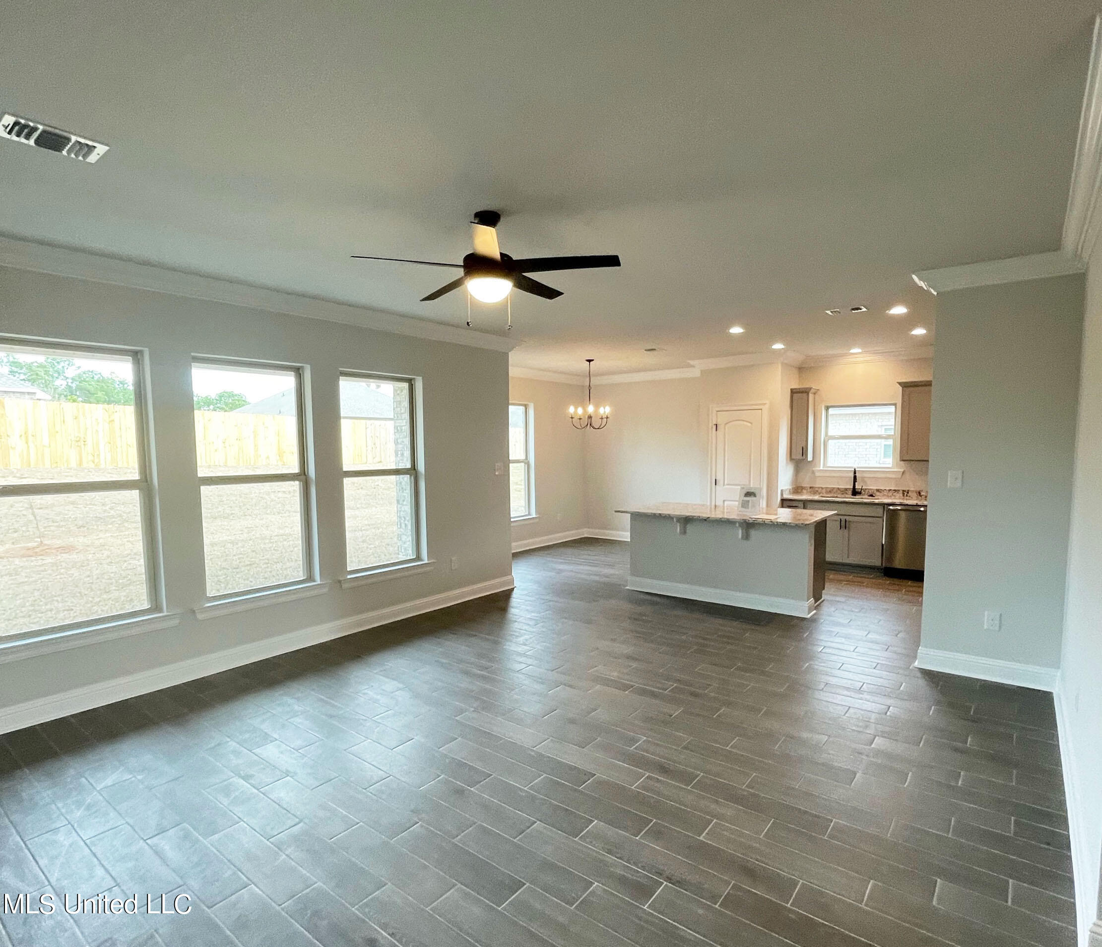 15530 Soaring Loop Gulfport, MS 39503 - Photo 3 of 4 5 copy 2