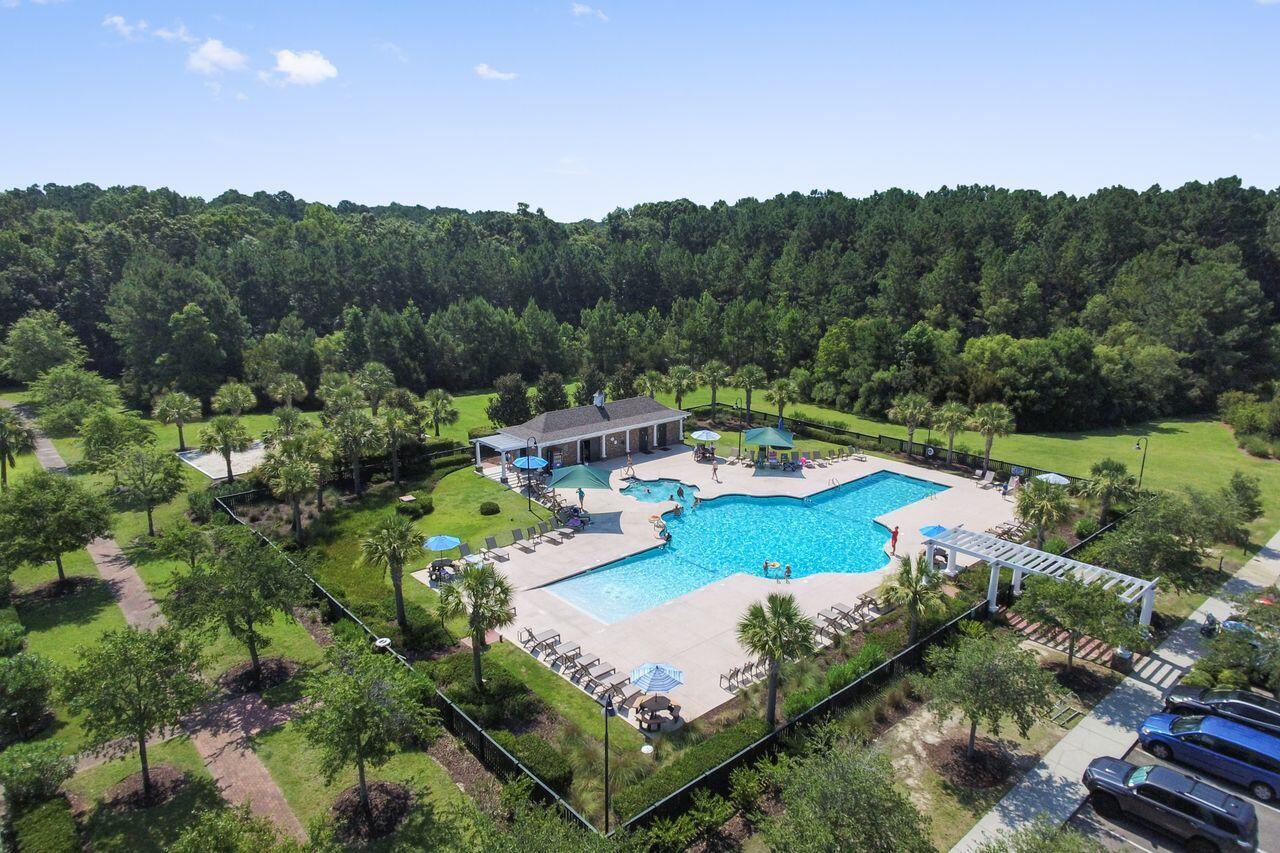1634 Mermentau Street Mount Pleasant, SC 29466 - Photo 38 of 43 Park West pool