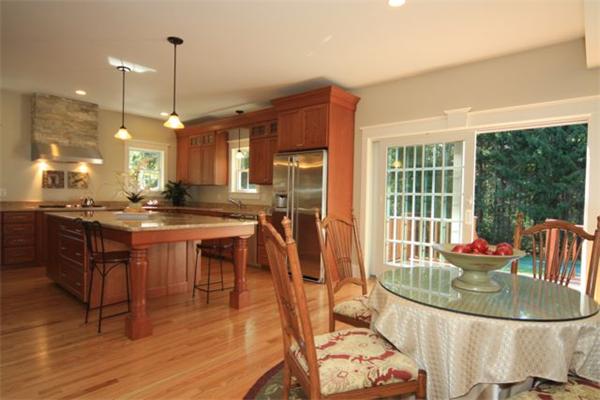 44 Wilson Road Bedford, MA 01730 - Photo 3 of 29 Gallery Image 3