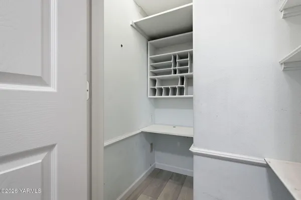 $350,000 | 3701 Fairbanks Avenue, Unit I33, Yakima, WA 98902