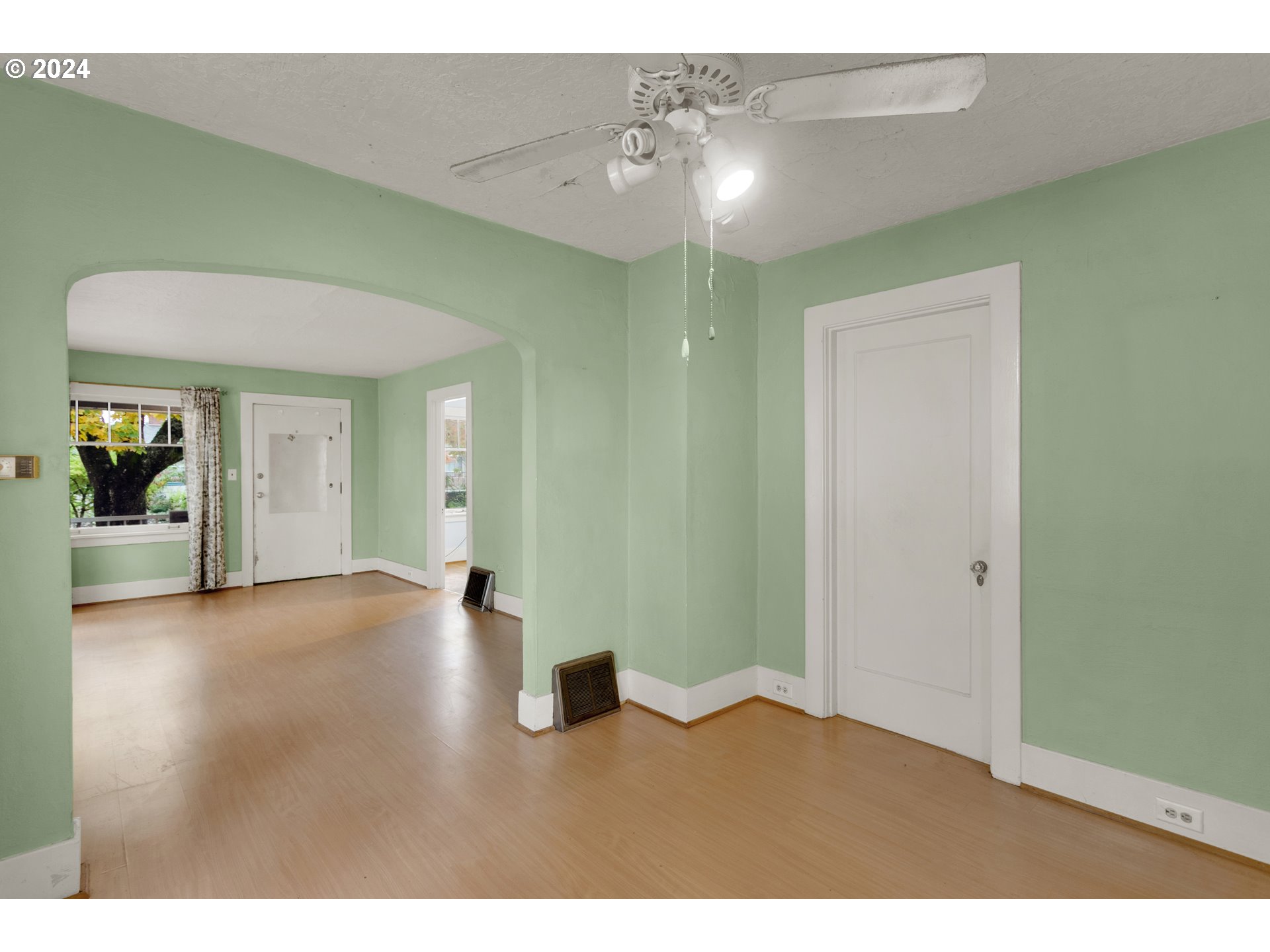 1214 Northeast 71st Avenue Portland, OR 97213 - Photo 15 of 31