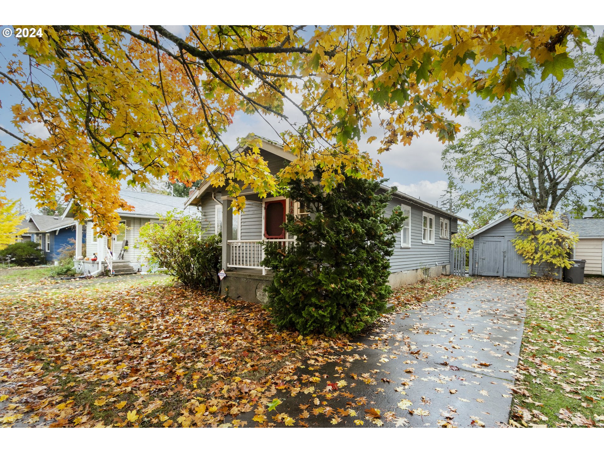 1214 Northeast 71st Avenue Portland, OR 97213 - Photo 3 of 31
