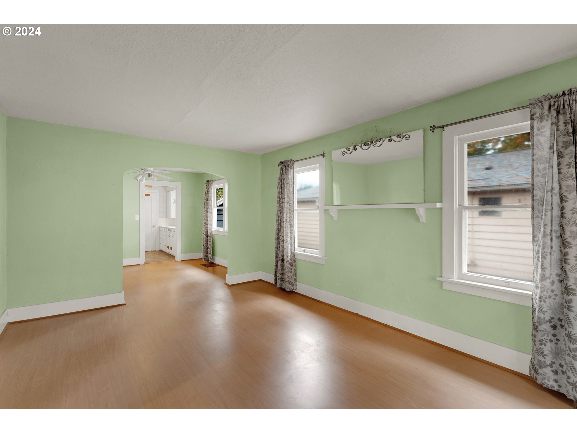 1214 Northeast 71st Avenue Portland, OR 97213 - Photo 5 of 31