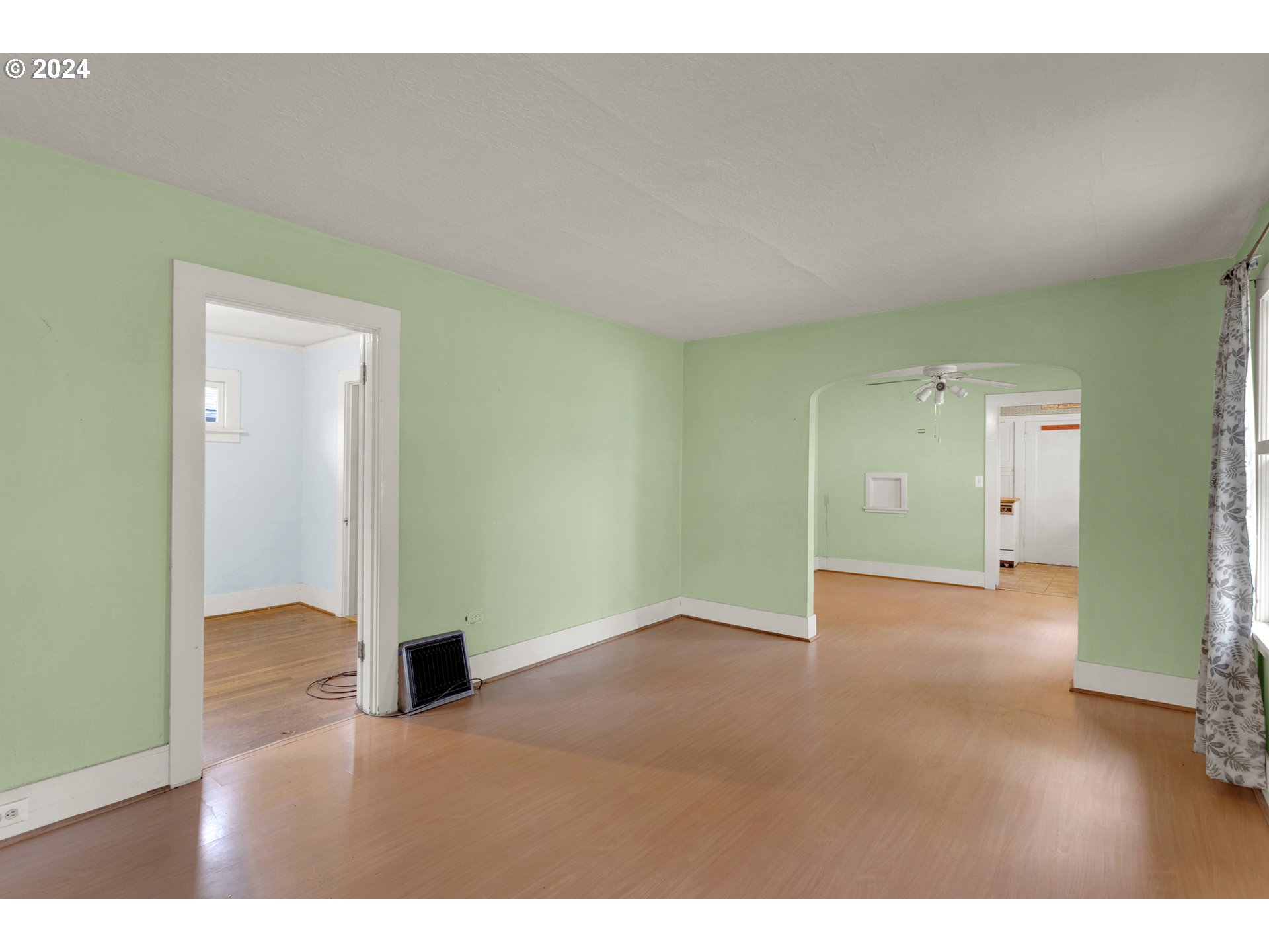 1214 Northeast 71st Avenue Portland, OR 97213 - Photo 6 of 31