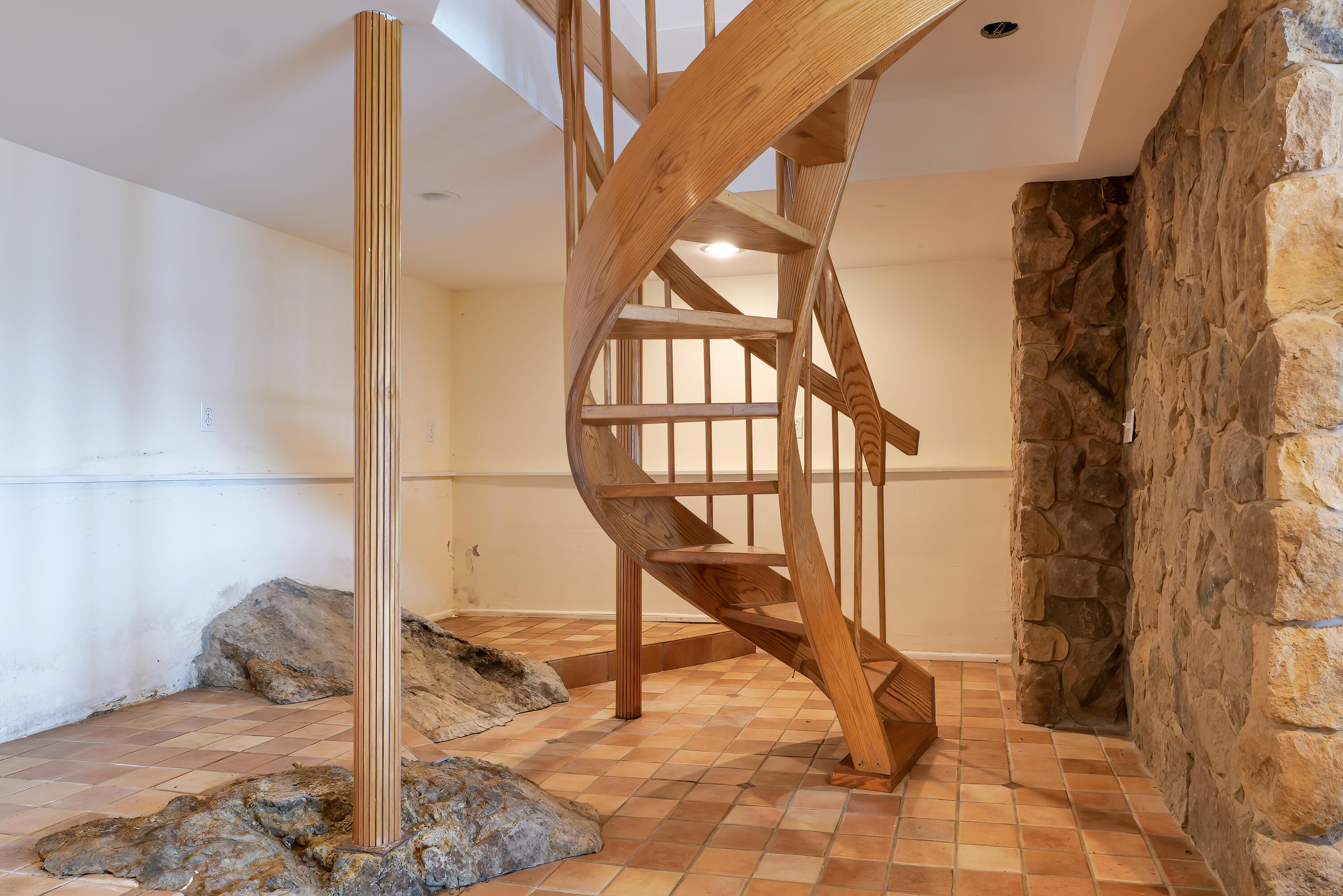 47 Dyces Head Road Castine, ME 04421 - Photo 35 of 49 46-47 Dyce_s Head Road HiRes-DTP