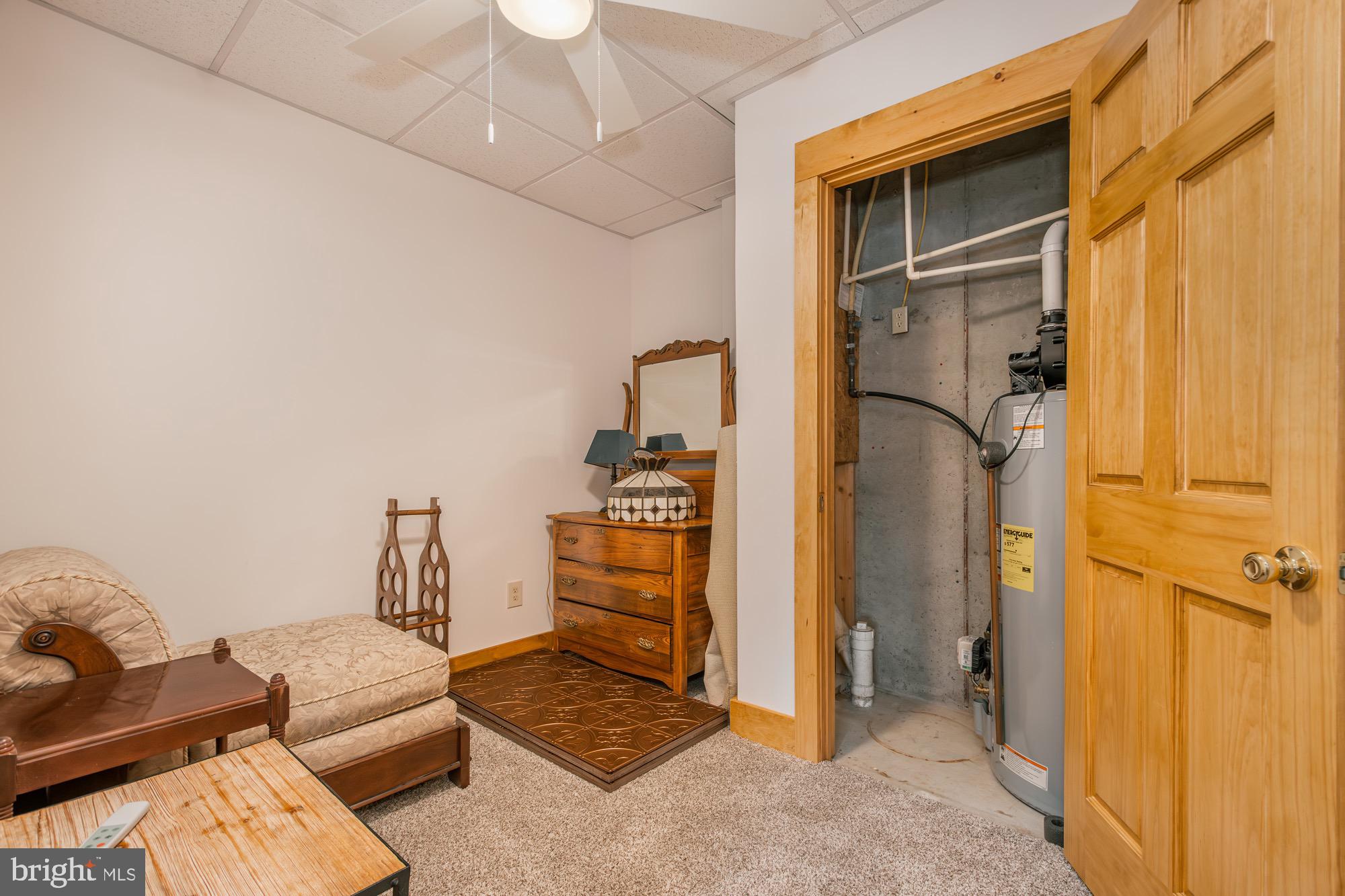 17051 Laurel Run Road Southwest Barton, MD 21521 - Photo 71 of 77 a living room with furniture