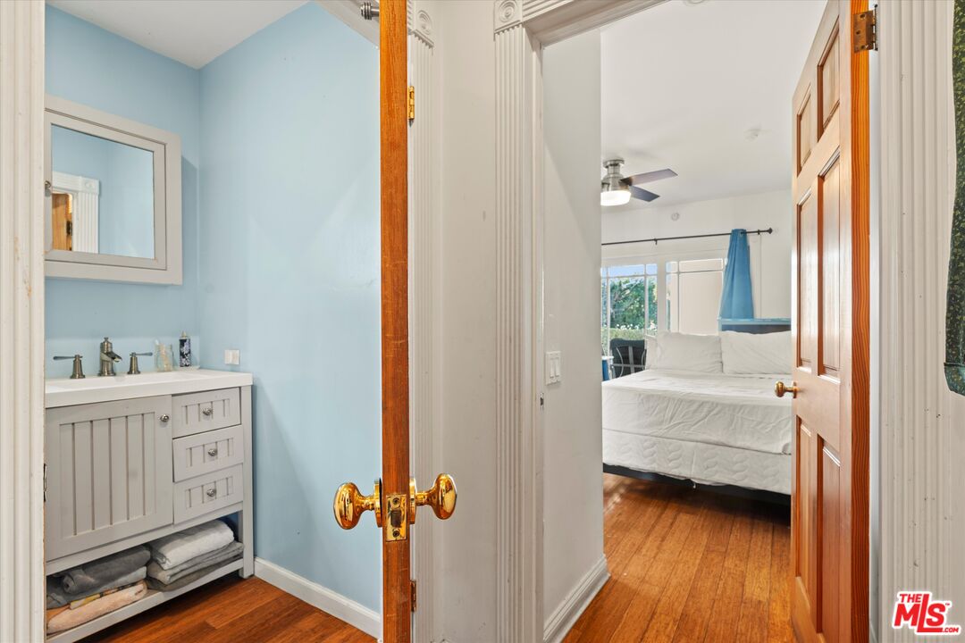 925 Dickson Street Marina del Rey, CA 90292 - Photo 15 of 20