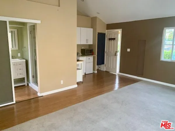 $8,500 | 925 Dickson Street, Marina del Rey, CA 90292