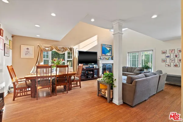 $8,500 | 925 Dickson Street, Marina del Rey, CA 90292