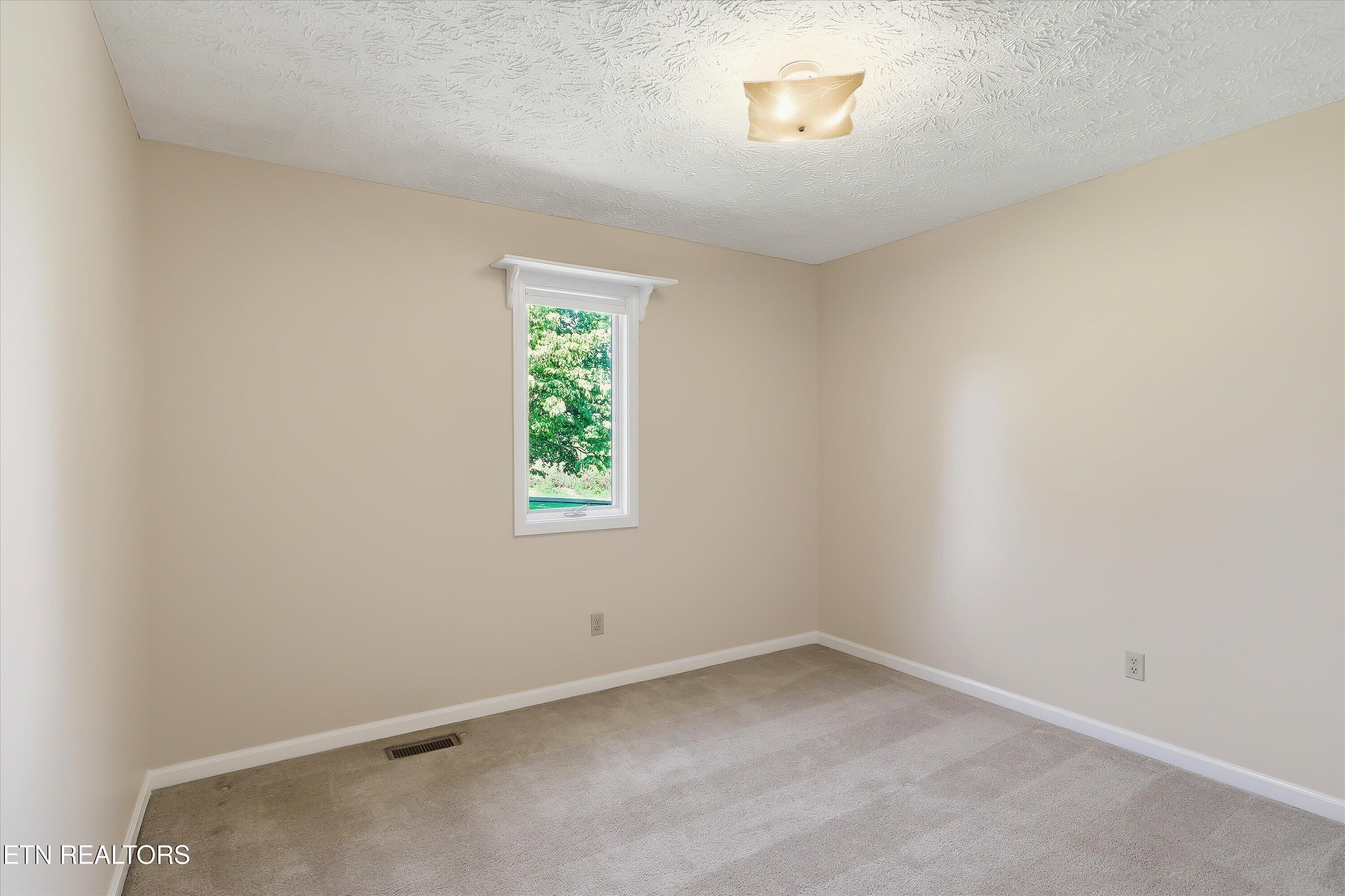 904 Mt Lebanon Road Maryville, TN 37804 - Photo 18 of 24 18-904 Mt Lebanon Rd-18