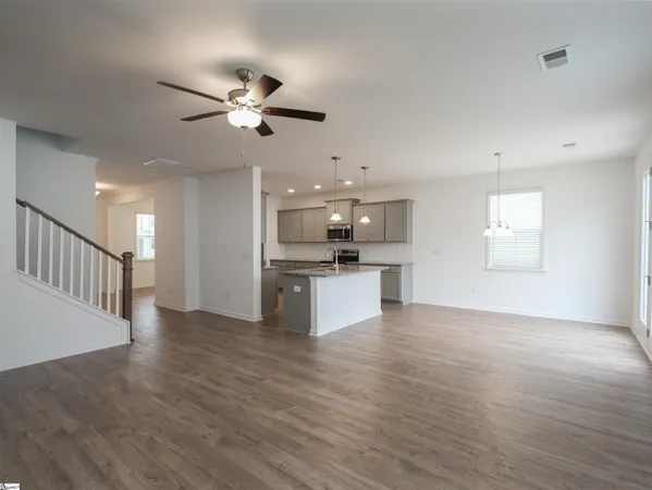 $2,575 | 41 Thorne Street, Fountain Inn, SC 29644