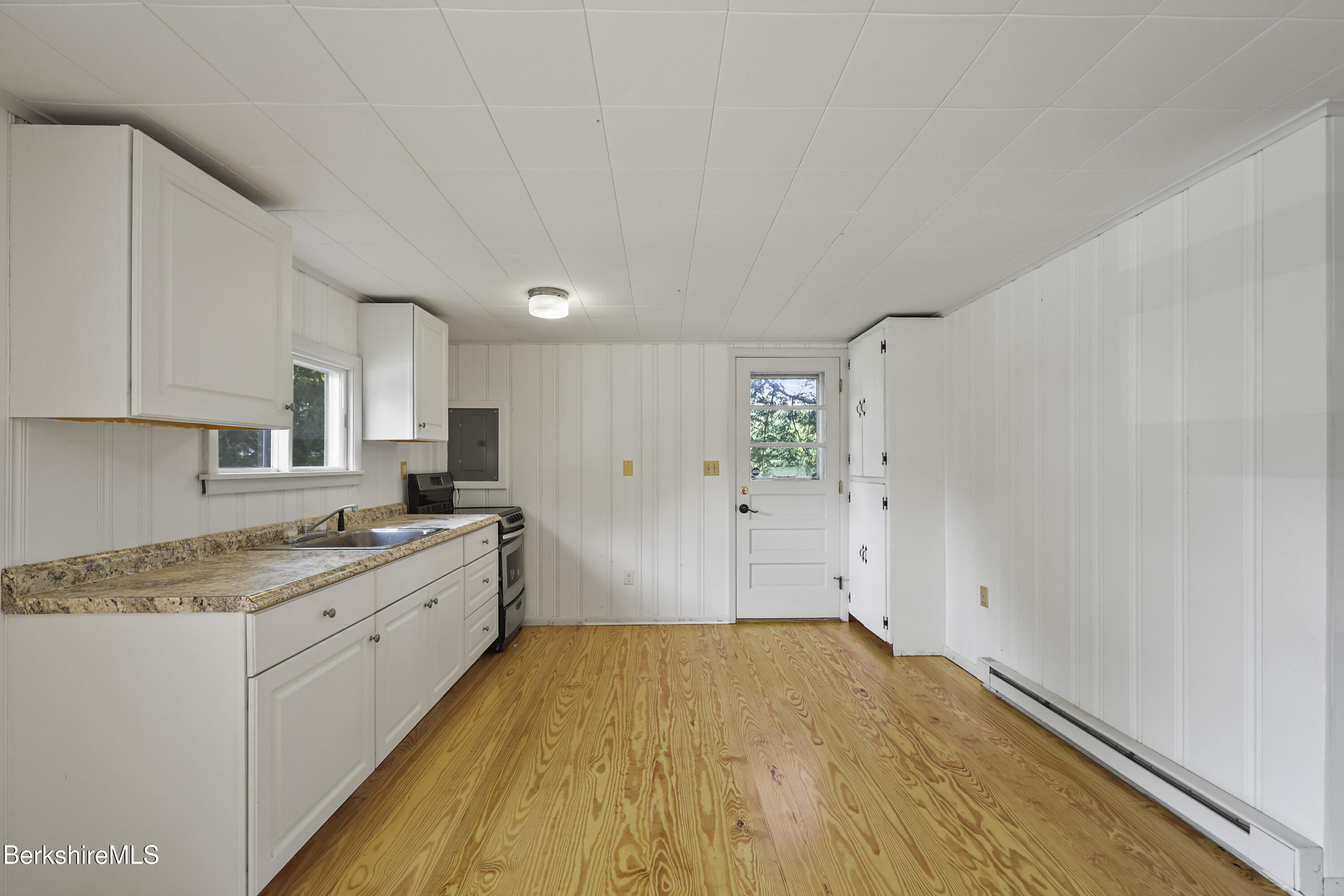 20 Pine Road Richmond, MA 01201 - Photo 15 of 28 60 Kitchen