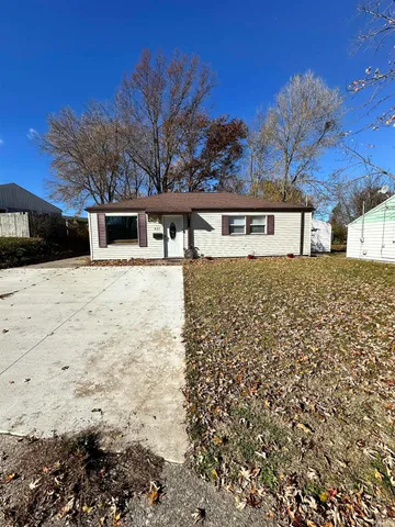 $165,000 | 831 Lancaster Drive, South Bend, IN 46614