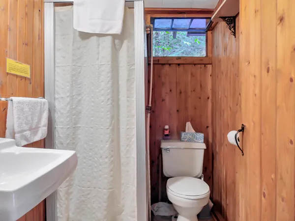 $1,599,000 | 103 Taylor Woods Road, Belgrade, ME 04917