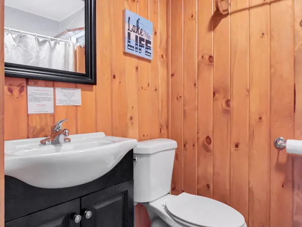 $1,599,000 | 103 Taylor Woods Road, Belgrade, ME 04917