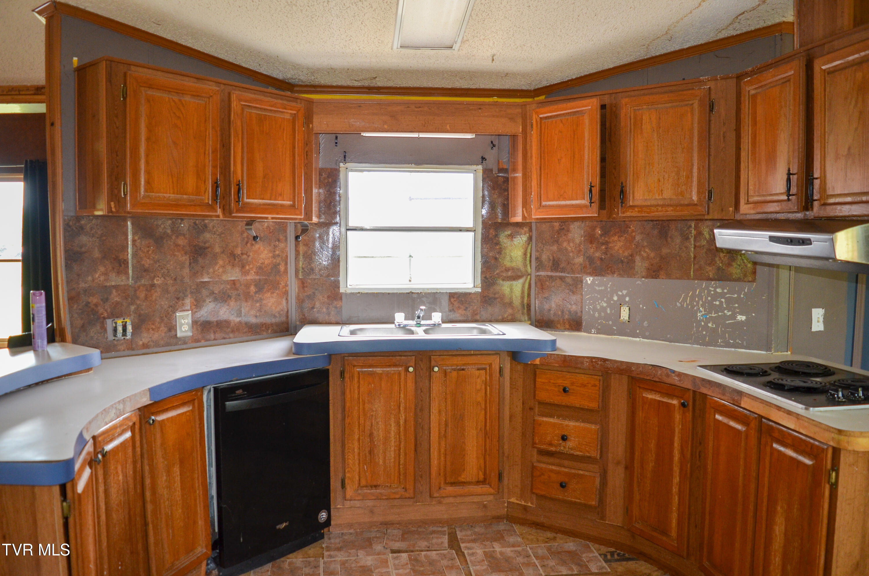 124 Browning Road Telford, TN 37690 - Photo 8 of 31 DSC_6184