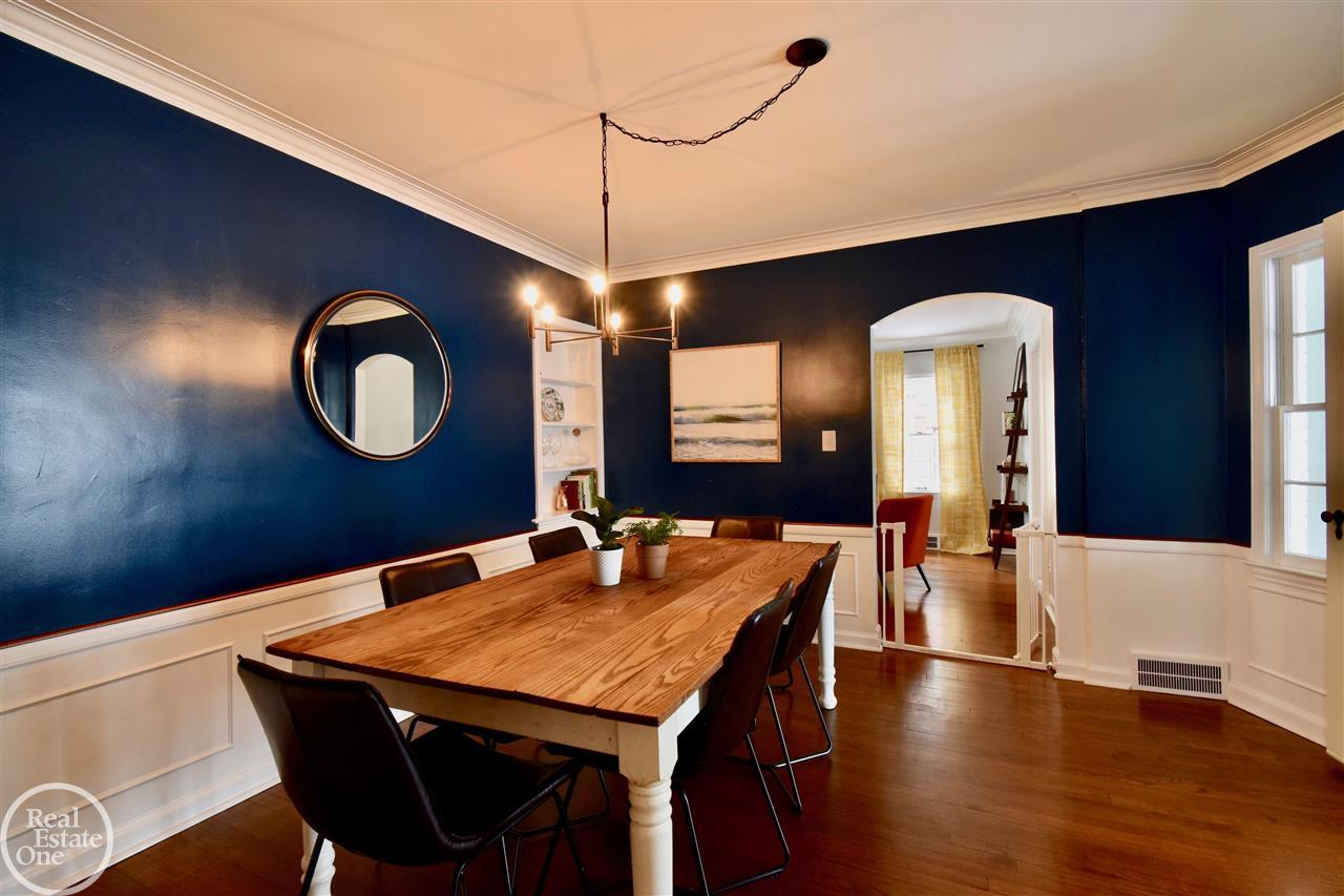 404 Lothrop Road Grosse Pointe, MI 48236 - Photo 5 of 33 50005581-4.JPG