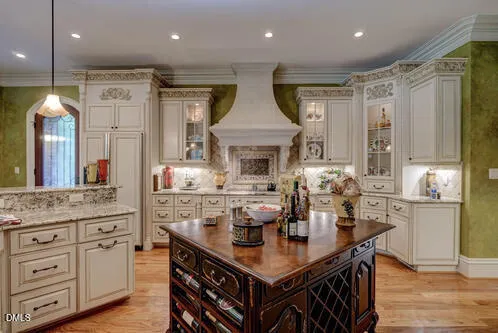 $1,695,000 | 710 Lakeshore Drive, Goldsboro, NC 27534