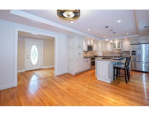 27 Girard Road Stoneham, MA 02180 - Photo 3 of 28 Gallery Image 3