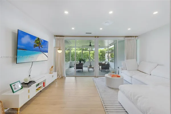 $740,000 | 1144 Johnson Street, Hollywood, FL 33019