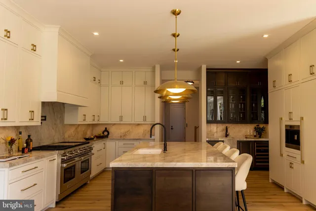 $5,795,000 | 9605 Georgetown Pike, Great Falls, VA 22066