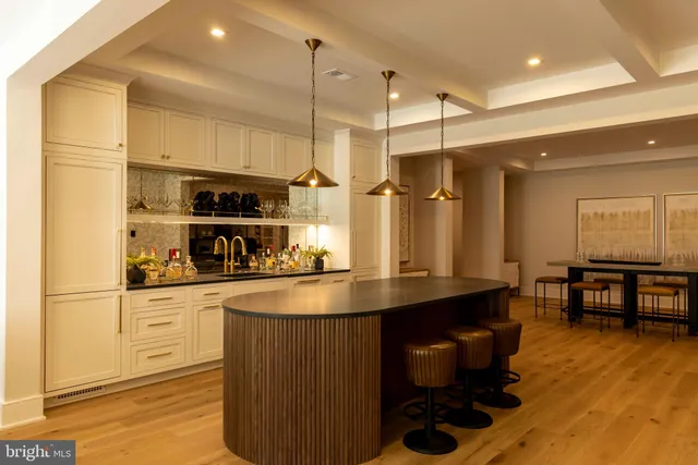 $5,795,000 | 9605 Georgetown Pike, Great Falls, VA 22066