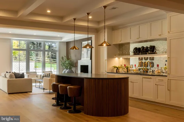 $5,795,000 | 9605 Georgetown Pike, Great Falls, VA 22066