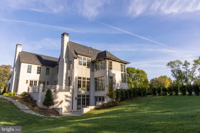 $5,795,000 | 9605 Georgetown Pike, Great Falls, VA 22066