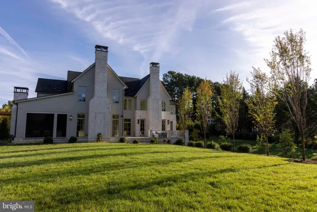 $5,795,000 | 9605 Georgetown Pike, Great Falls, VA 22066