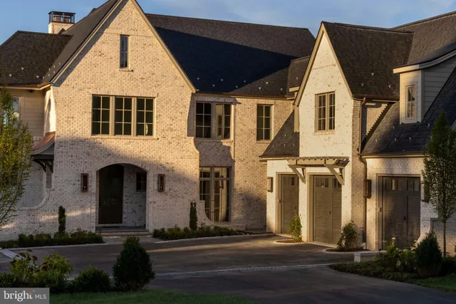 $5,795,000 | 9605 Georgetown Pike, Great Falls, VA 22066