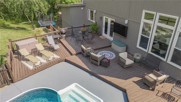 $1,095,000 | 6218 Kimberly Downs, Parkville, MO 64152