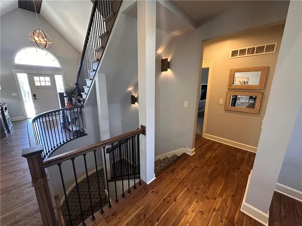 $1,095,000 | 6218 Kimberly Downs, Parkville, MO 64152