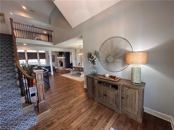 $1,095,000 | 6218 Kimberly Downs, Parkville, MO 64152