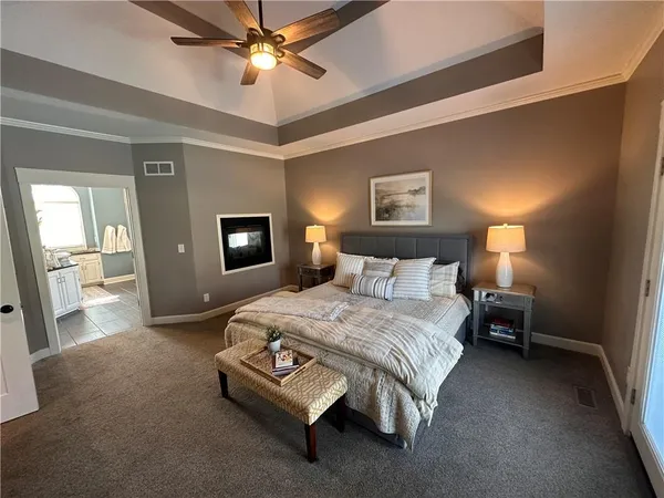 $1,095,000 | 6218 Kimberly Downs, Parkville, MO 64152