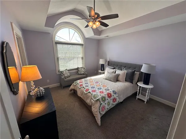 $1,095,000 | 6218 Kimberly Downs, Parkville, MO 64152