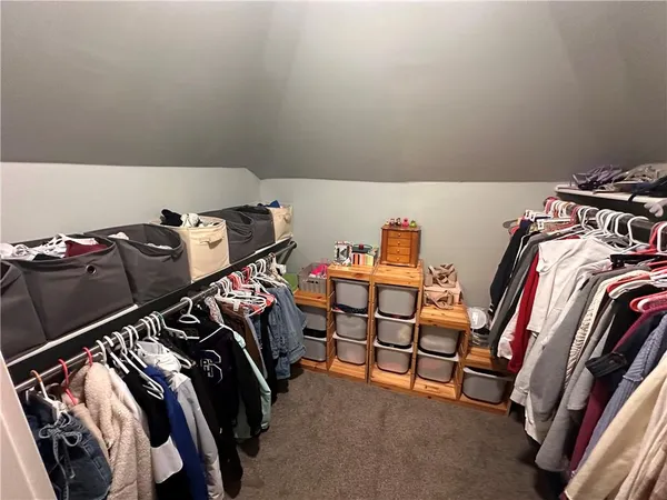 $1,095,000 | 6218 Kimberly Downs, Parkville, MO 64152