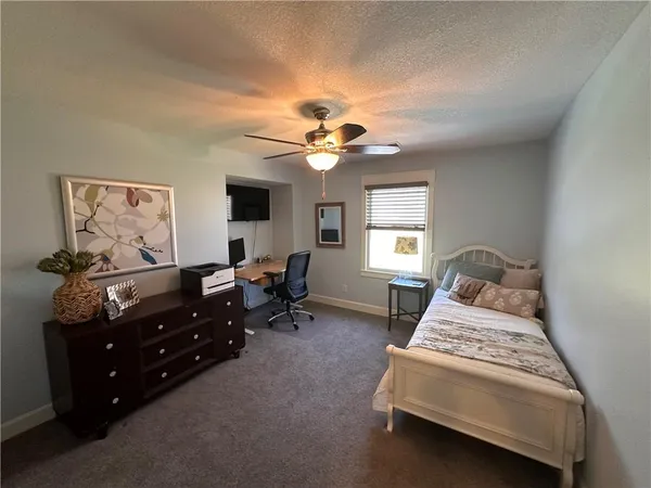 $1,095,000 | 6218 Kimberly Downs, Parkville, MO 64152