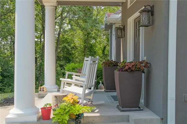 $1,095,000 | 6218 Kimberly Downs, Parkville, MO 64152