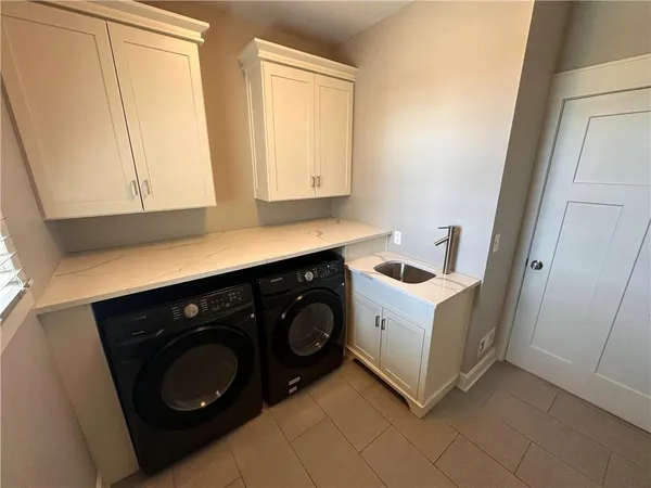 $1,095,000 | 6218 Kimberly Downs, Parkville, MO 64152