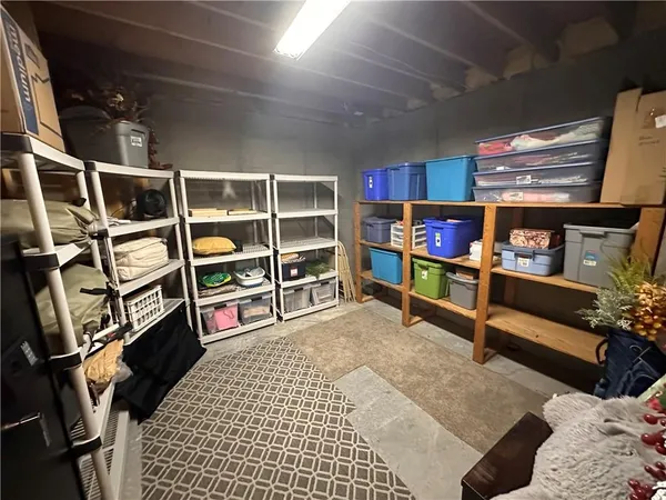 $1,095,000 | 6218 Kimberly Downs, Parkville, MO 64152