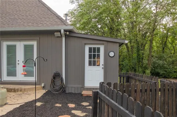 $1,095,000 | 6218 Kimberly Downs, Parkville, MO 64152