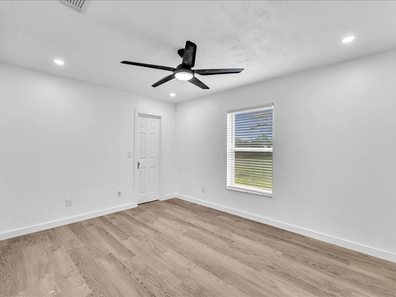 2928 Southeast Bella Road Port St. Lucie, FL 34984 - Photo 17 of 31 Photo 17